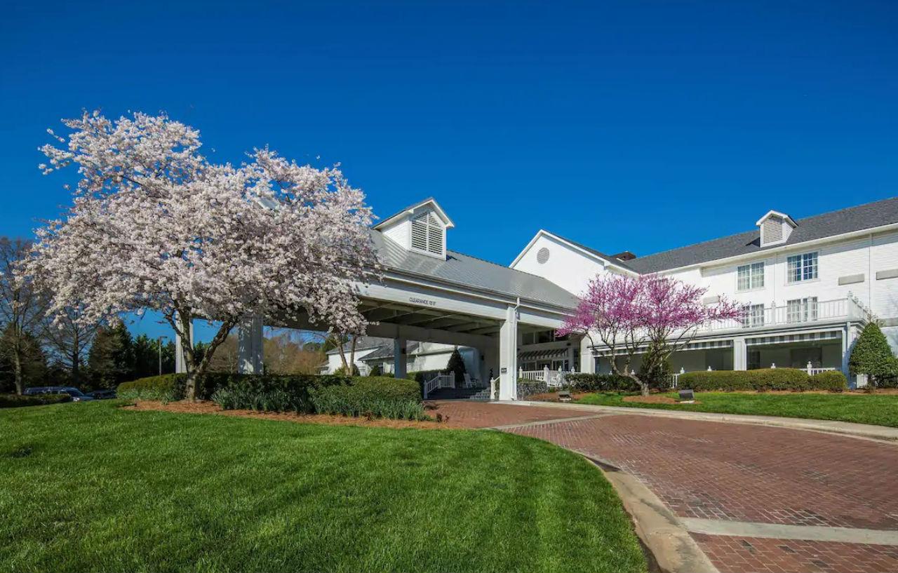 Doubletree By Hilton Raleigh Durham Airport At Research Triangle Park Hotel Bagian luar foto