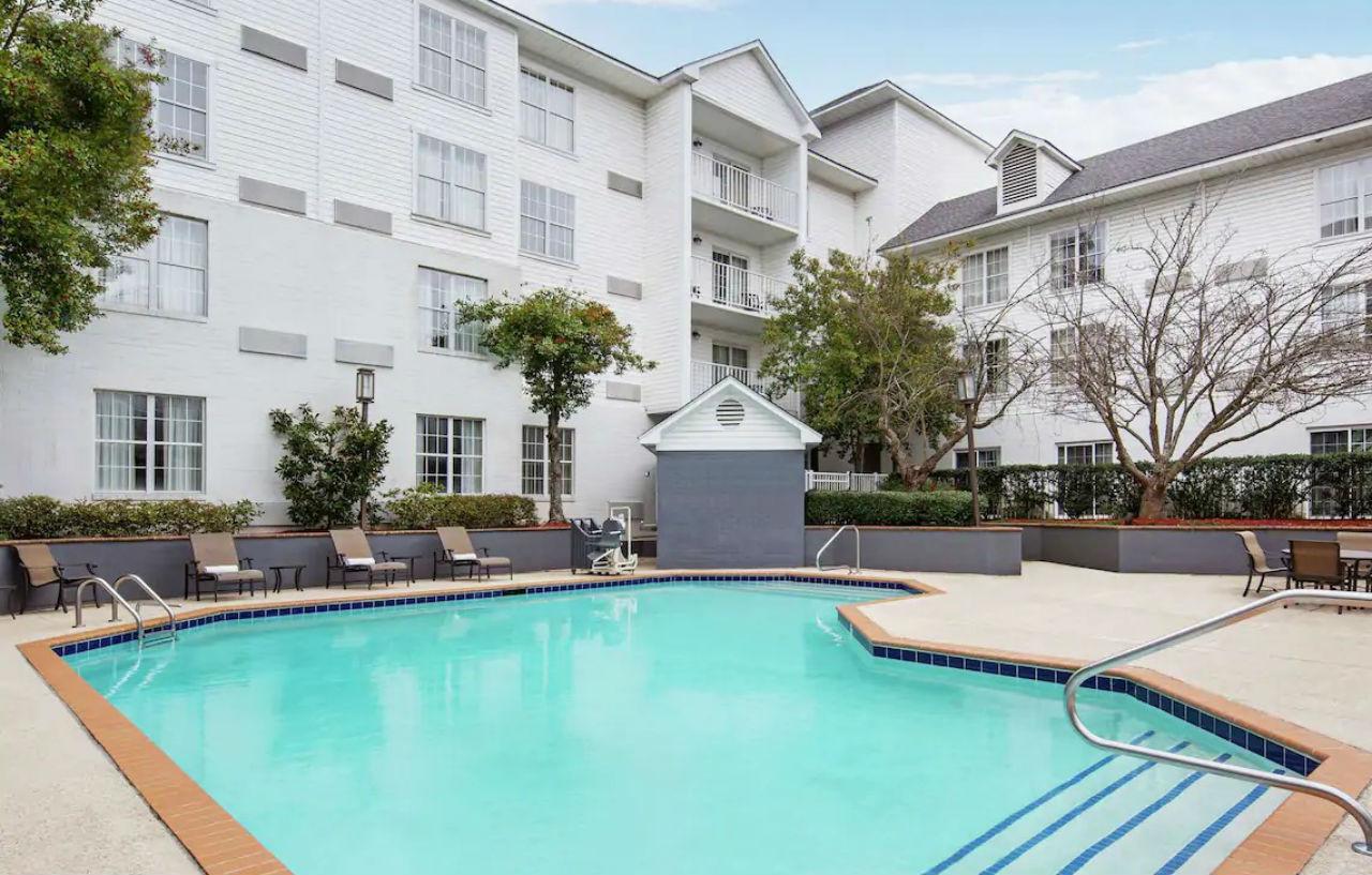 Doubletree By Hilton Raleigh Durham Airport At Research Triangle Park Hotel Bagian luar foto