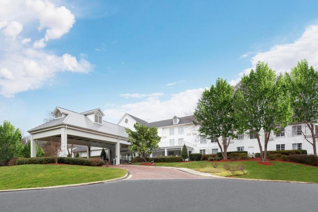 Doubletree By Hilton Raleigh Durham Airport At Research Triangle Park Hotel Bagian luar foto