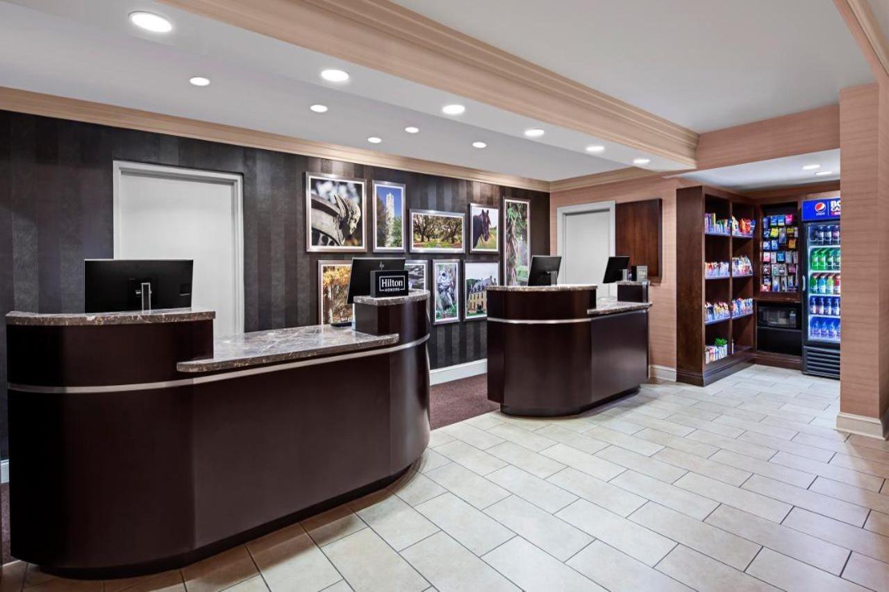 Doubletree By Hilton Raleigh Durham Airport At Research Triangle Park Hotel Bagian luar foto