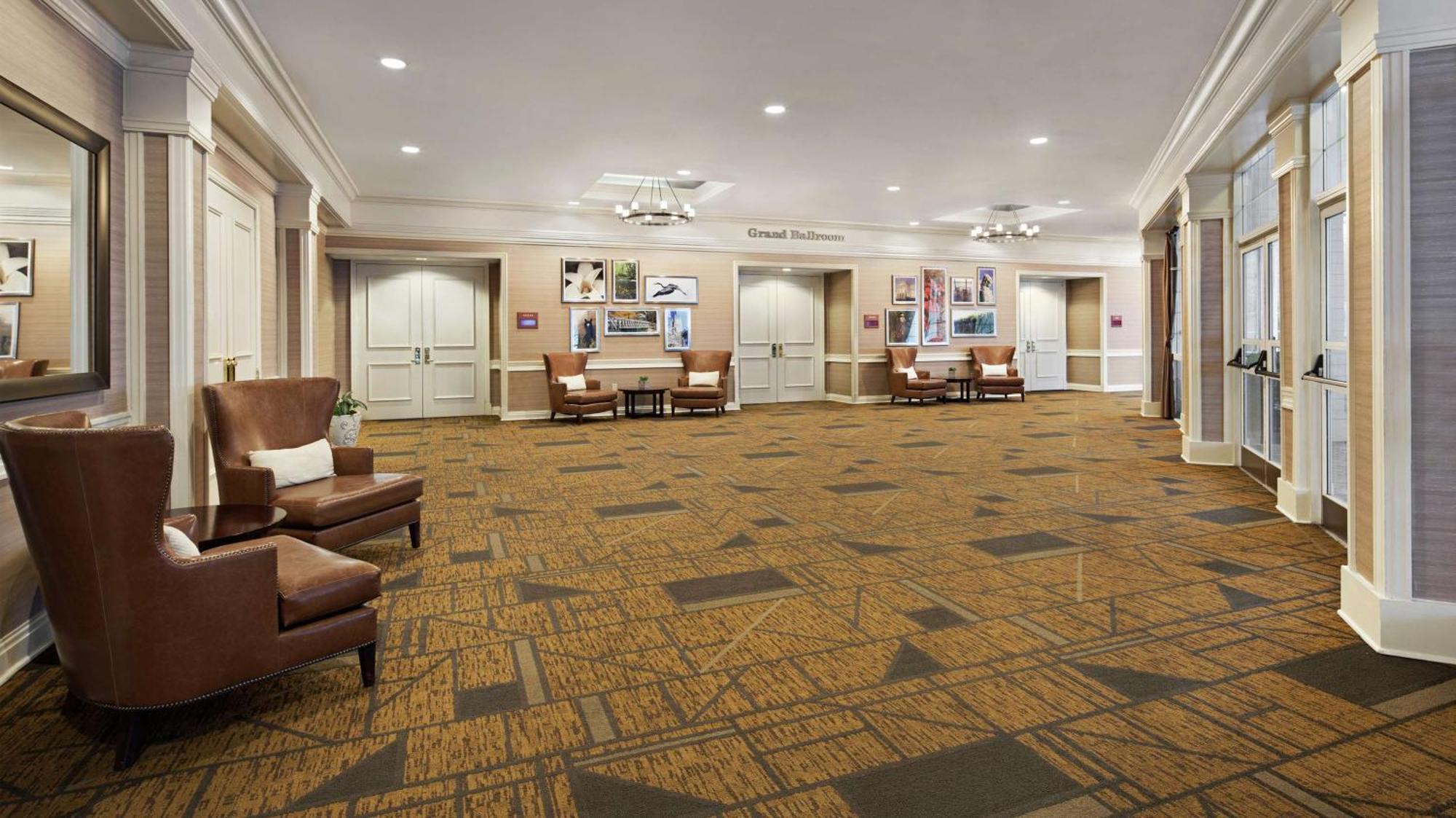 Doubletree By Hilton Raleigh Durham Airport At Research Triangle Park Hotel Bagian luar foto