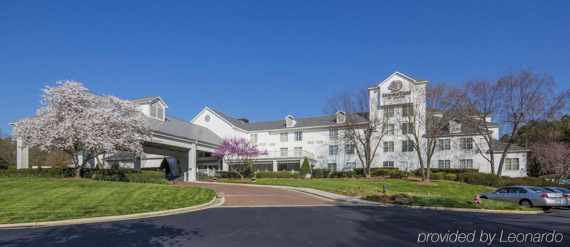 Doubletree By Hilton Raleigh Durham Airport At Research Triangle Park Hotel Bagian luar foto