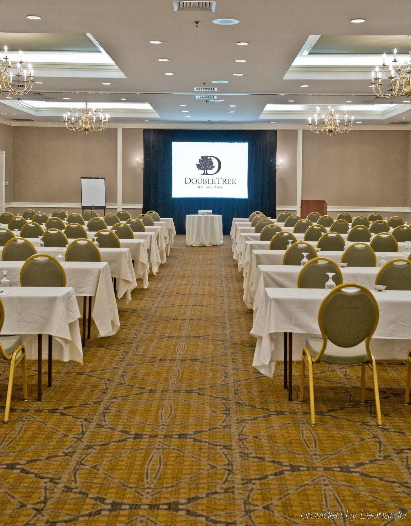 Doubletree By Hilton Raleigh Durham Airport At Research Triangle Park Hotel Bagian luar foto