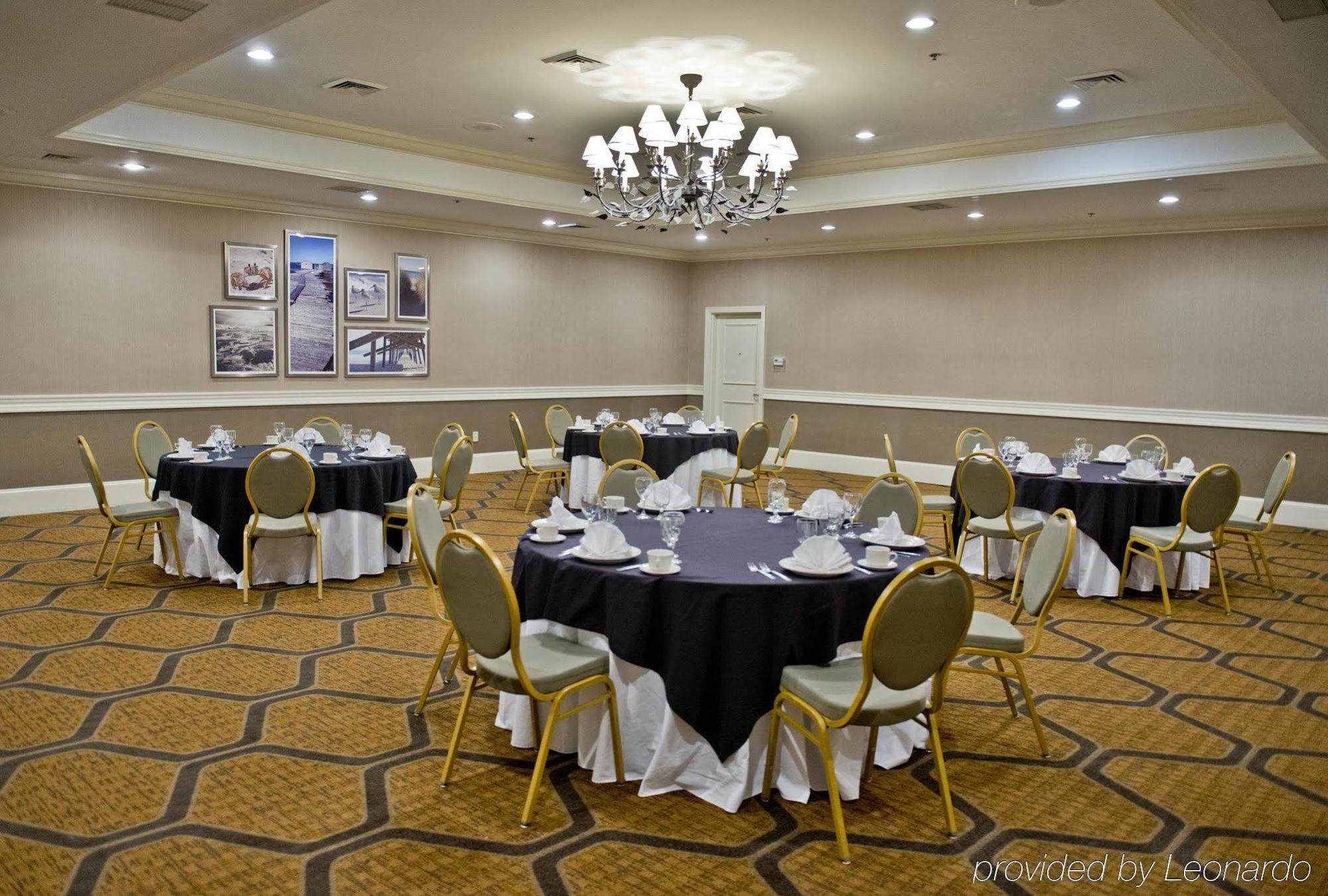 Doubletree By Hilton Raleigh Durham Airport At Research Triangle Park Hotel Bagian luar foto