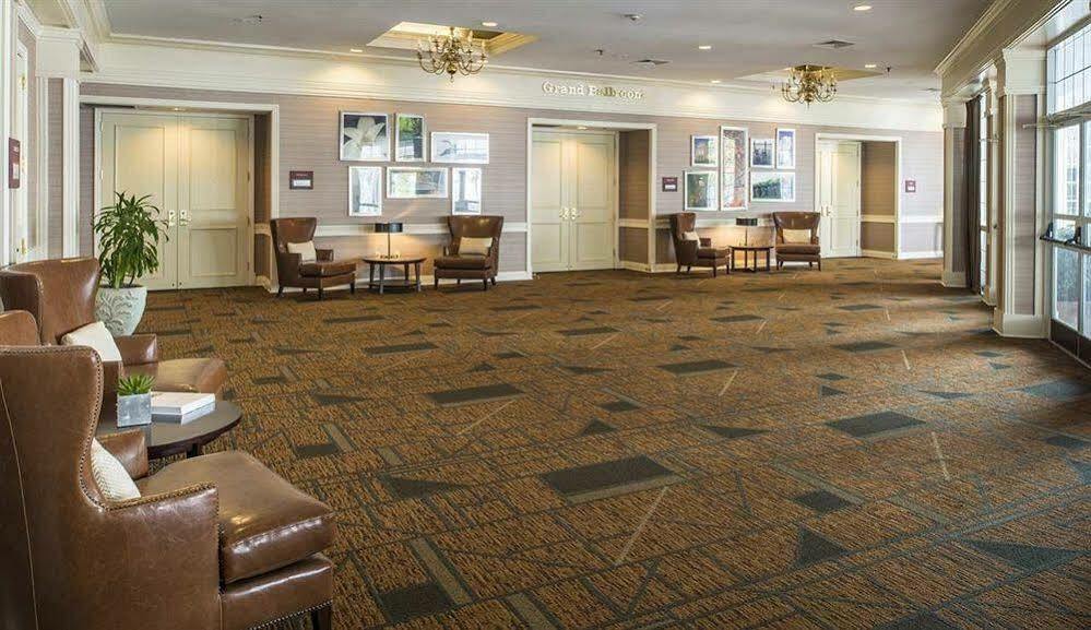 Doubletree By Hilton Raleigh Durham Airport At Research Triangle Park Hotel Bagian luar foto